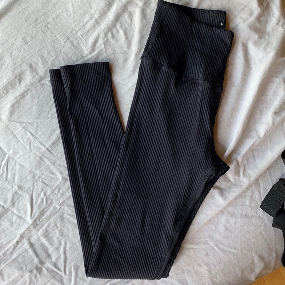 Tan + Lines Sport leggings